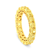 INFINITE JEWELS - Original IGI Certified 18K Yellow Gold 5.0 Cttw Shared Prong Set Natural Fancy Yellow Cushion Diamond Eternity Band Ring (Yellow