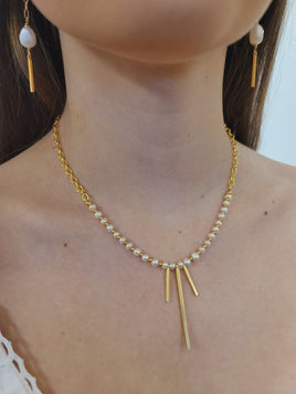 Perla Bar Necklace