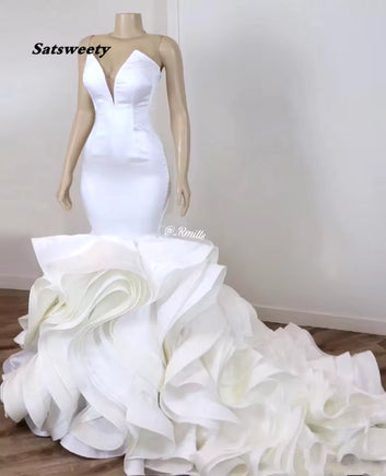 Plus Size Luxury Sexy Mermaid Bride Trumpet Wedding Gowns Satin African Women White Wedding Dress 2024