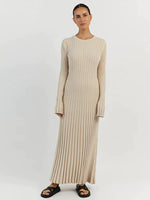 Ribbed Knit Maxi Dress: Elegant Autumn Style