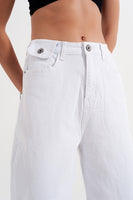 Q2 - Original High  Waisted Loose Tapered Leg Jeans in White
