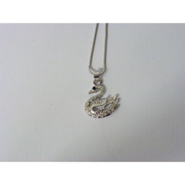 Ladies necklace with pendant in the shape of a swan