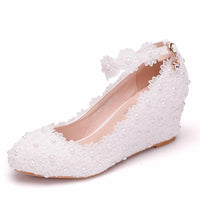 Original Crystal Queen White Flower Wedding Shoes Lace Pearl High Heels Sweet Bride Dress Beading Wedges 5CM Women Pumps