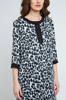 CONQUISTA FASHION - Original Animal Print Sack Dress