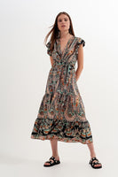 Q2 - Original Maxi Dress With Tiered Skirt in Mixed Paisely Print